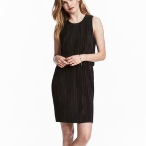 H&M Black Pleated Dress